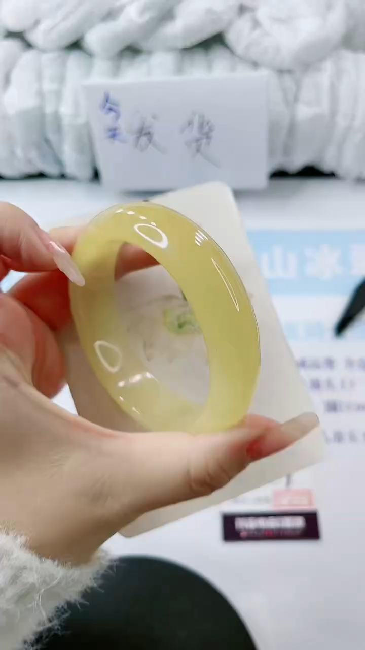 【闪购商品】石英质玉手镯未镶嵌多样性发货V549