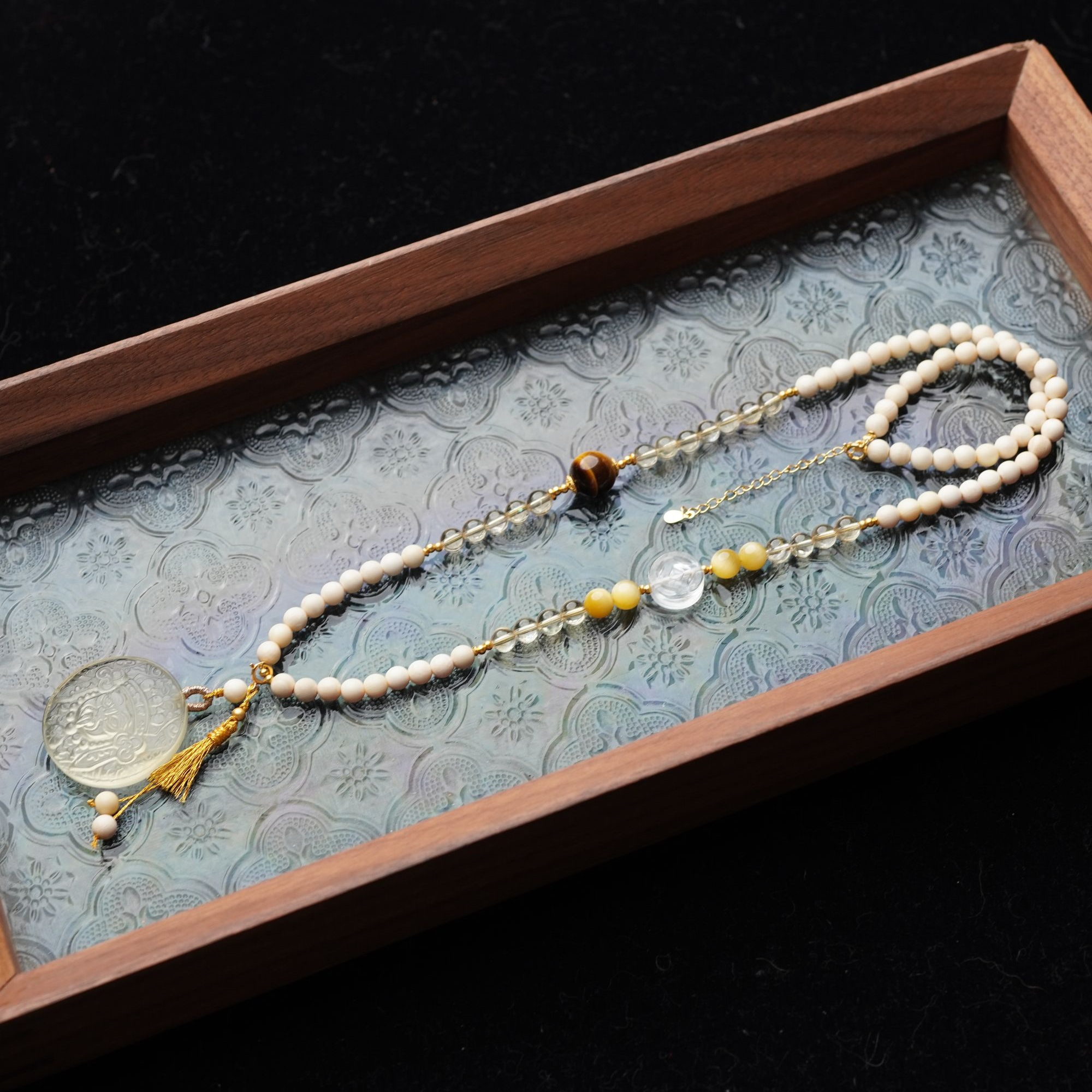 八方来 天然猛犸牙5mm圆珠雕刻扎基牌30*8mm项链