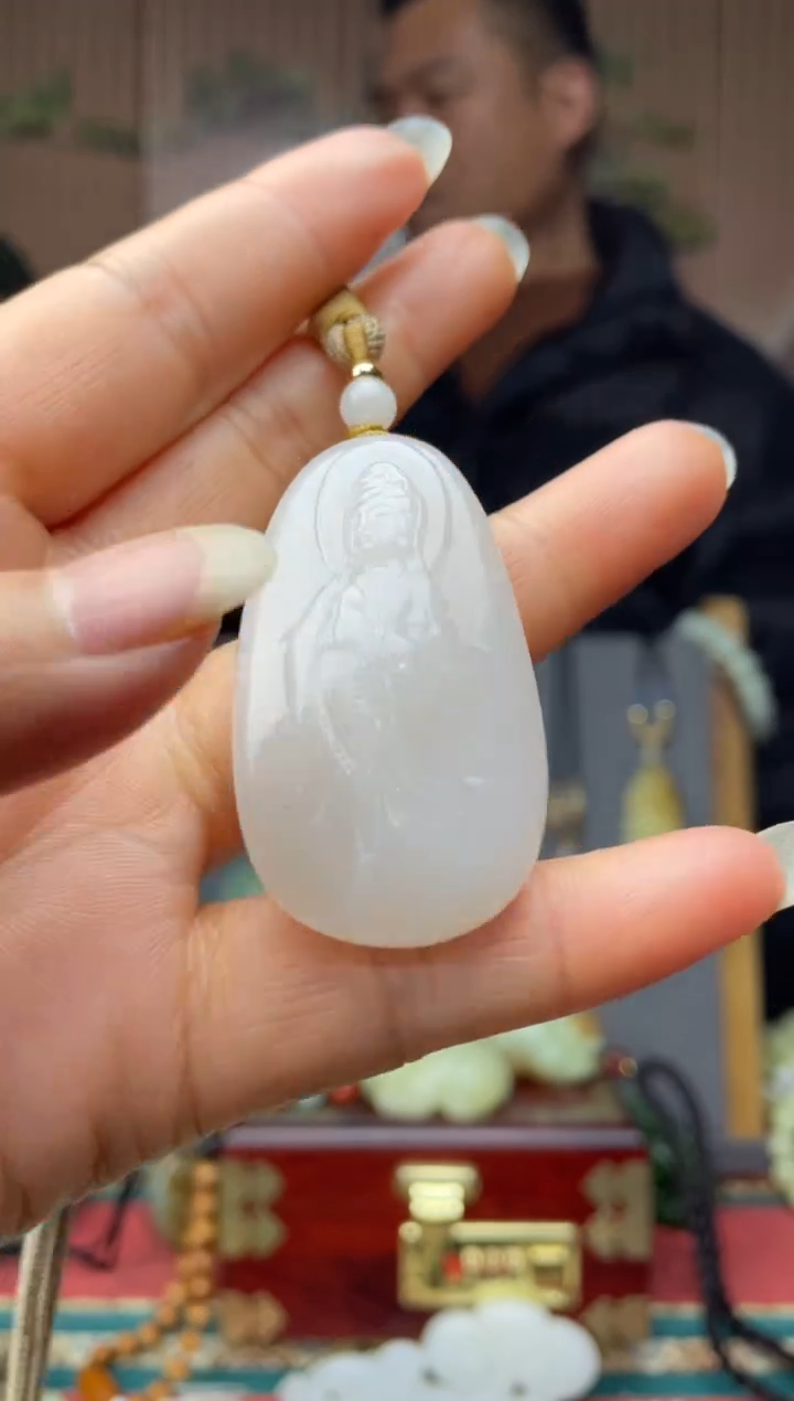 颈饰未镶嵌和田玉拍一发一
