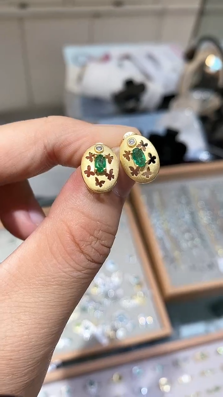 【闪购商品】祖母绿耳饰银S925镶嵌耳钉