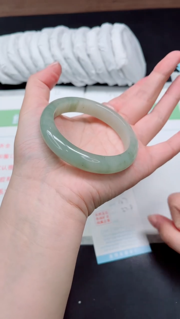 【闪购商品】石英质玉手镯未镶嵌K107-57.9