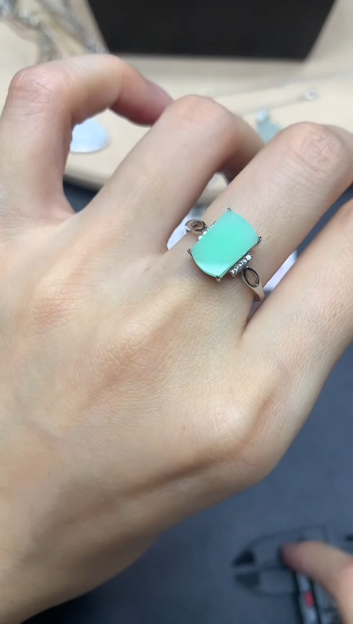 【闪购商品】翡翠戒指银S925镶嵌无事牌【无服务费】