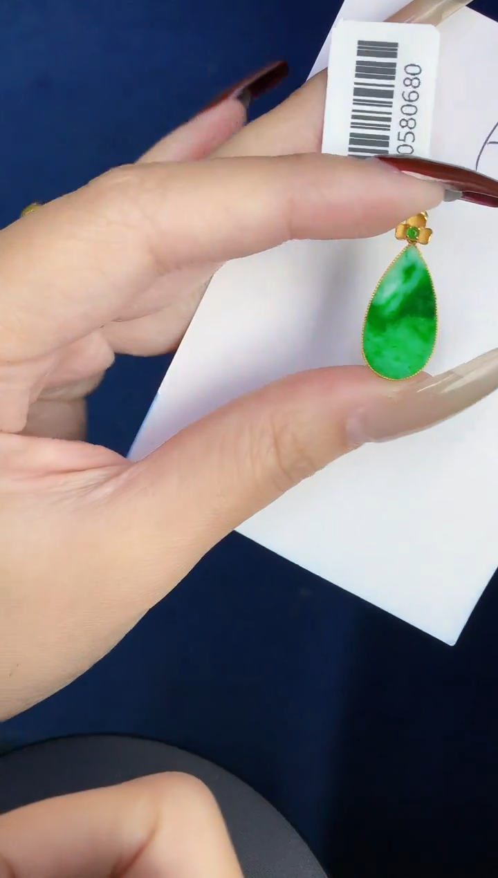 【闪购商品】翡翠颈饰18K金镶嵌0000000000