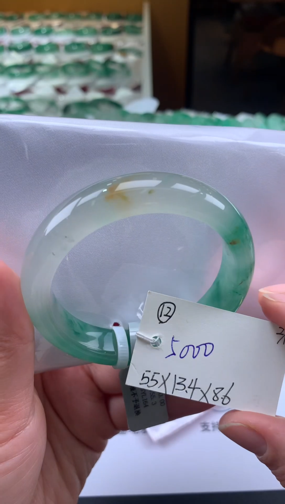 【闪购商品】石英质玉手镯未镶嵌12拍下联系小耳机看购买须知！！！