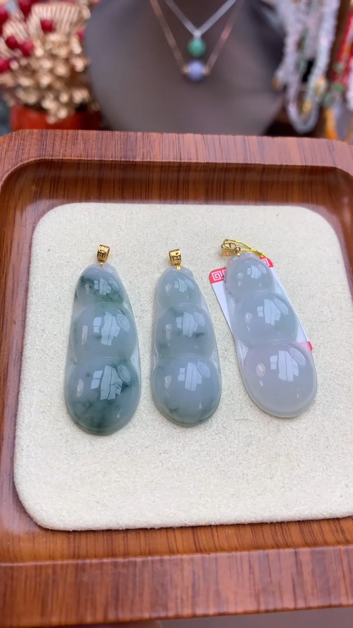 【闪购商品】翡翠颈饰18K金镶嵌豆子（多样性发其一）