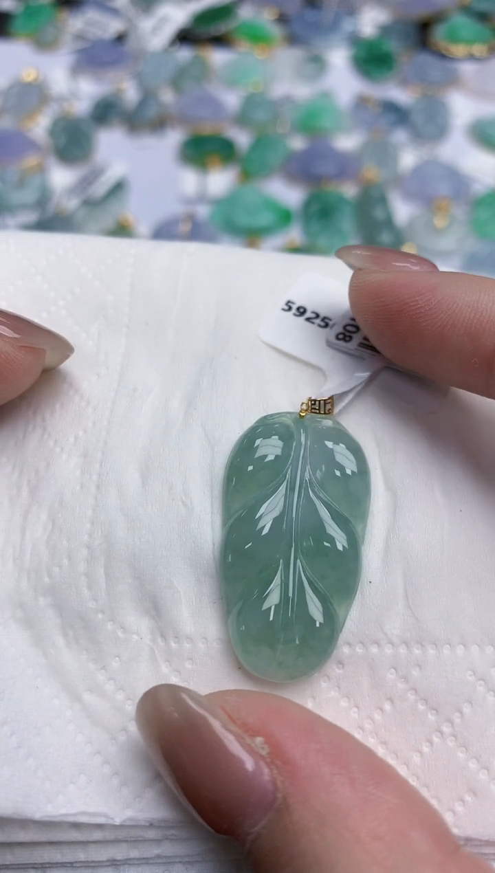 【闪购商品】翡翠颈饰18K金镶嵌天然缅甸翡翠A货