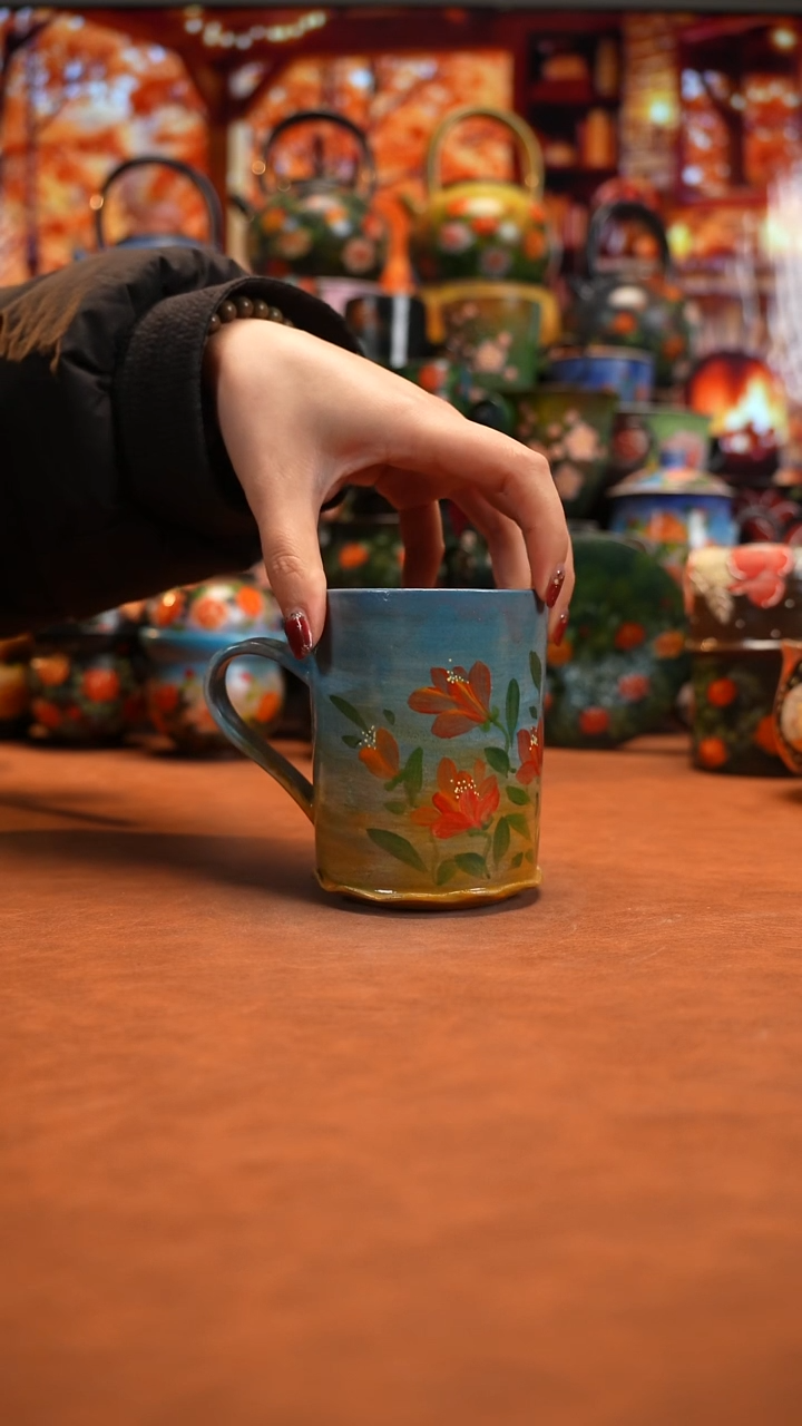 油画    釉下彩   杯子