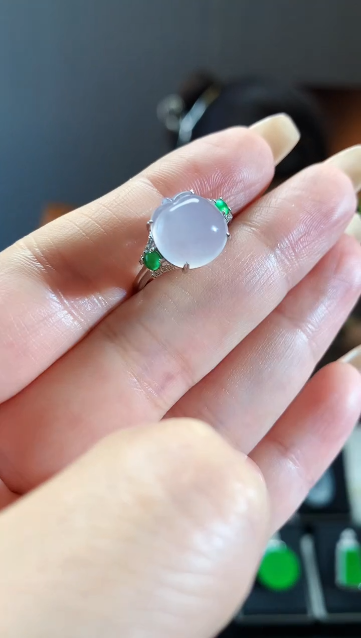 【闪购商品】翡翠吊坠(不含链)18K金镶嵌苹果戒指