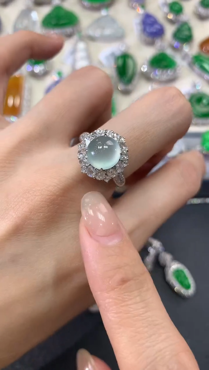 【闪购商品】翡翠戒指18K金镶嵌w96       