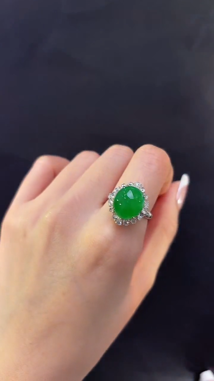 【闪购商品】翡翠戒指18K金镶嵌翡翠蛋面戒指多人不退不换