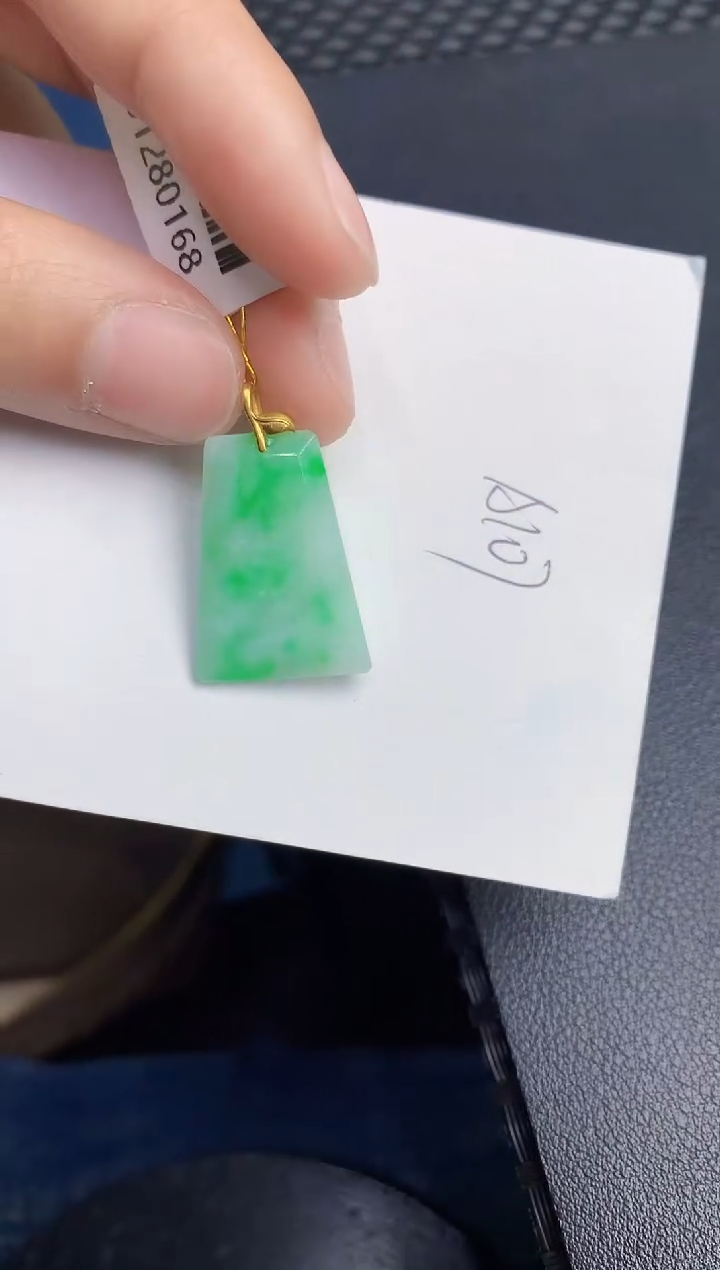 【闪购商品】翡翠颈饰18K金镶嵌000000000