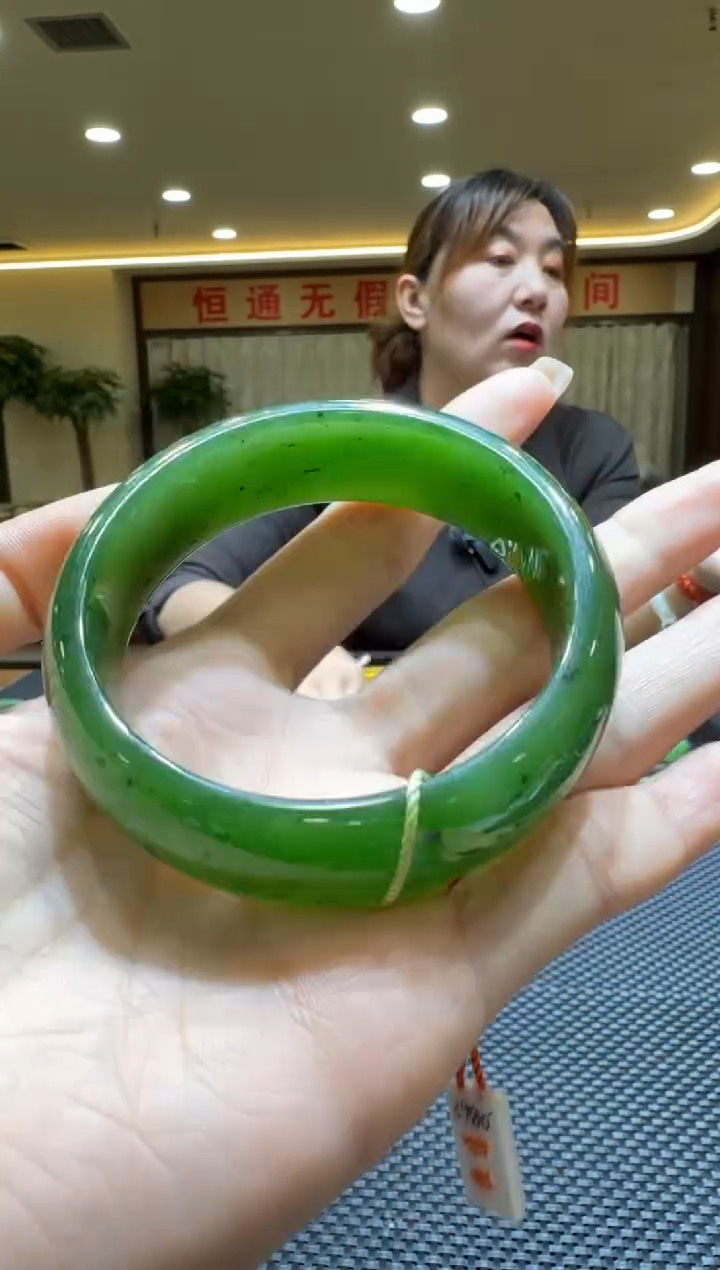 颈饰未镶嵌和田玉手镯59