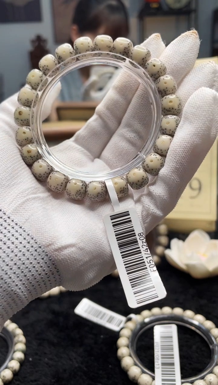 星月菩提手串O66单圈手串10X9 E051