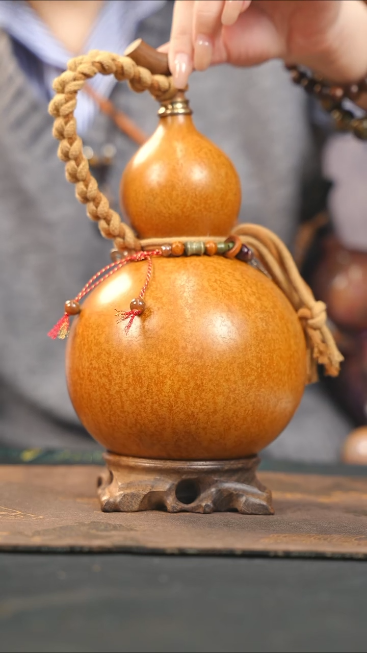 【闪购商品】WX134大漆酒葫芦不包手串及旋转底座