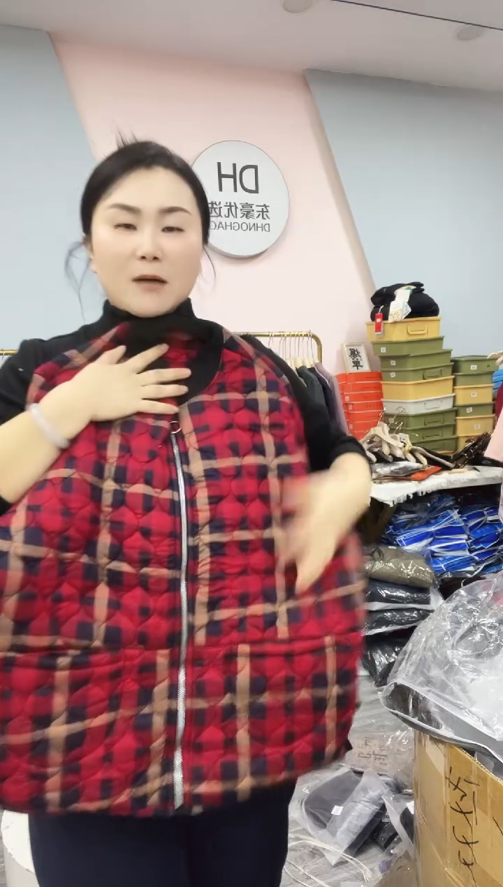 闪电购32 女士棉袄 160斤内 