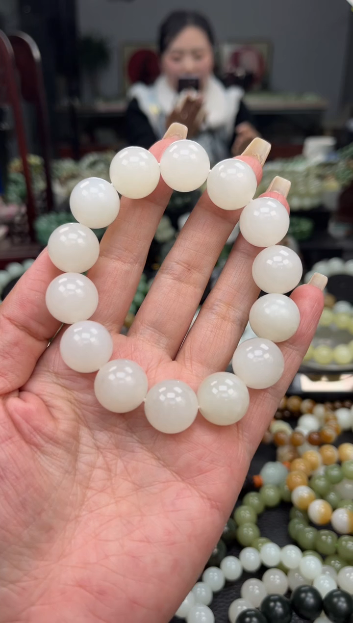 【闪购商品】和田玉手串未镶嵌冰白玉卡16