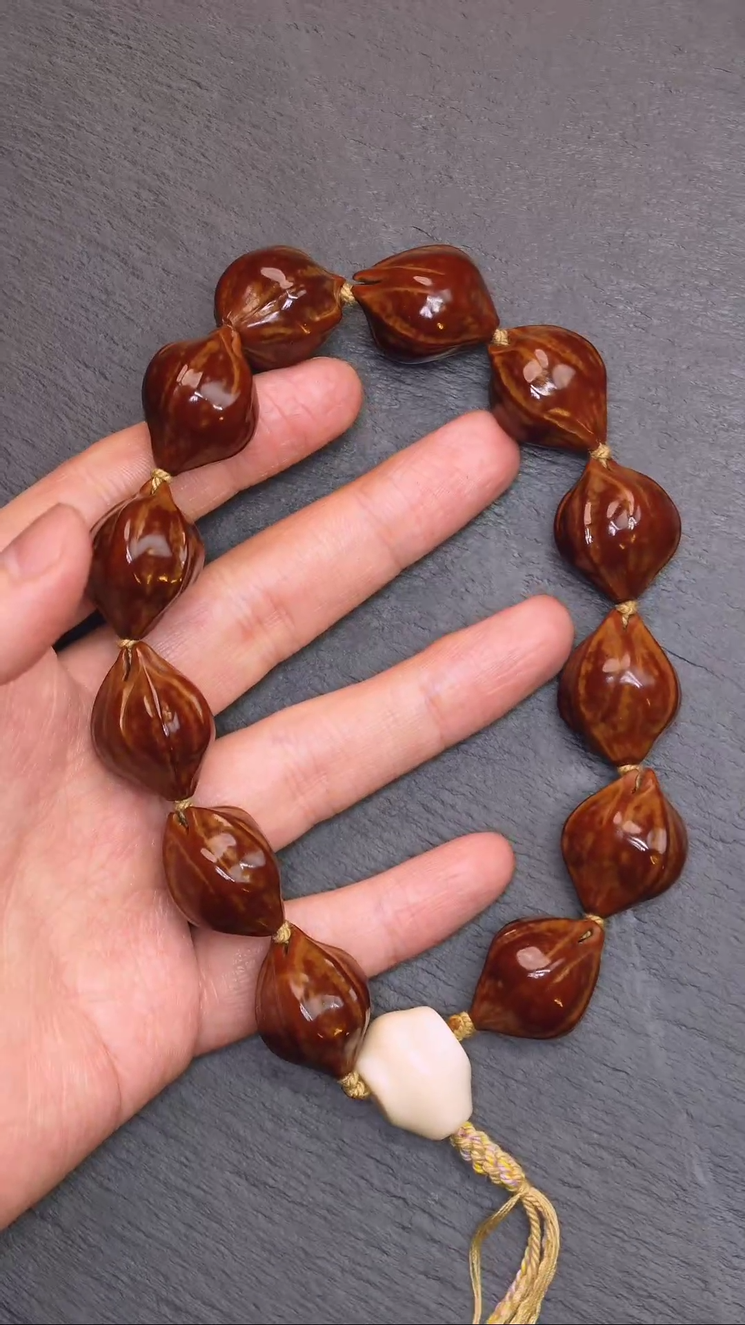 【闪购商品】橄榄核吊坠铁素20回血