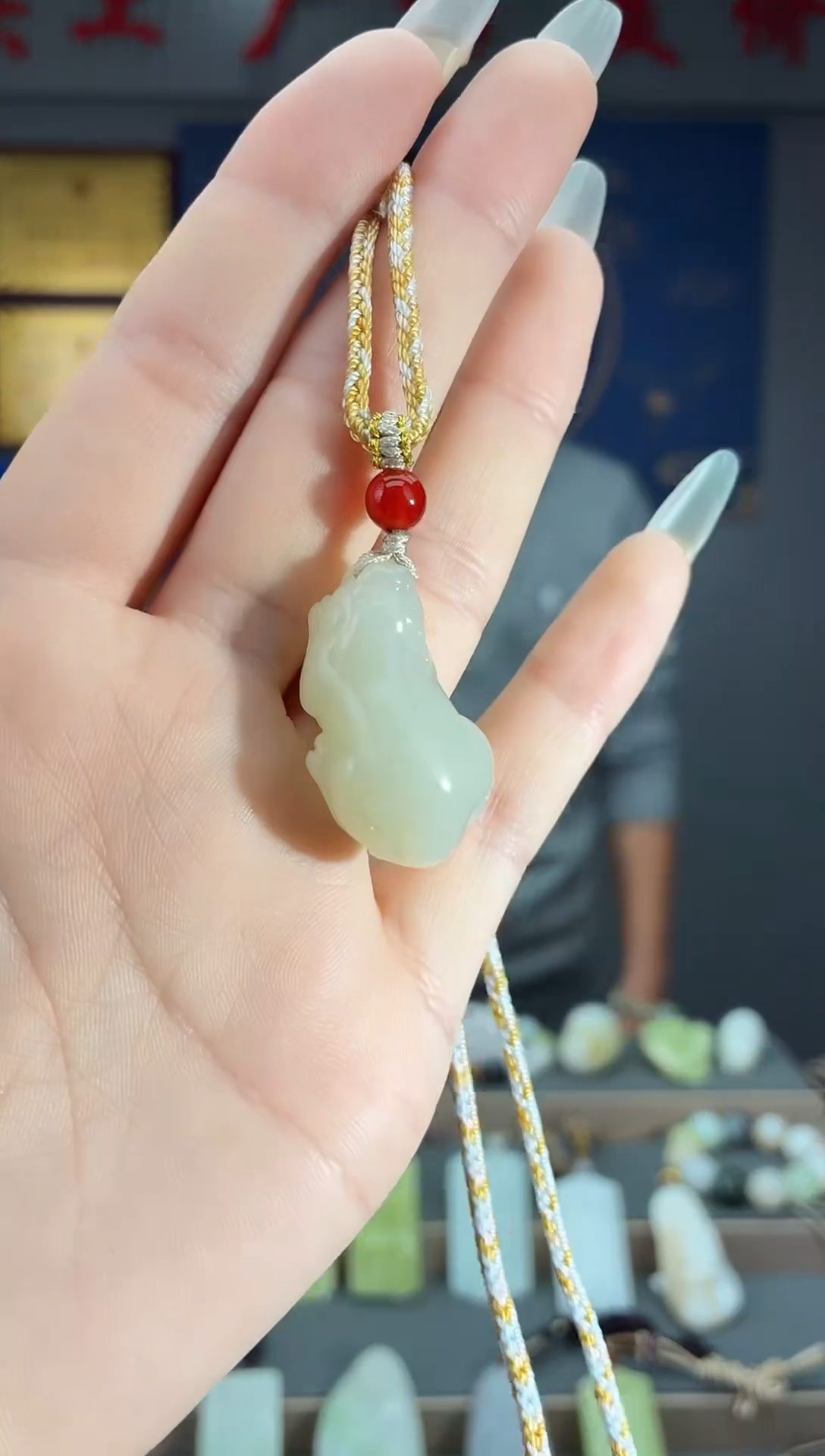 颈饰未镶嵌和田玉1