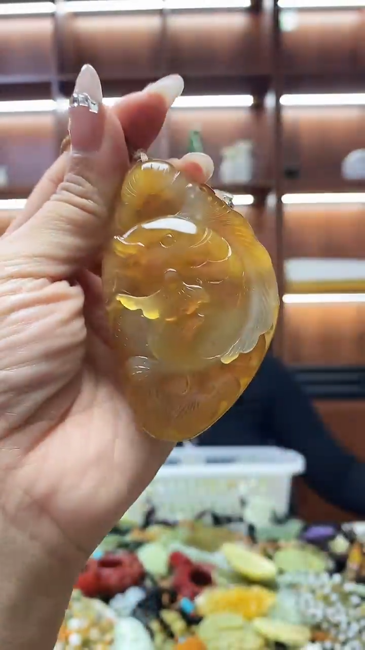 未镶嵌岫玉挂件 