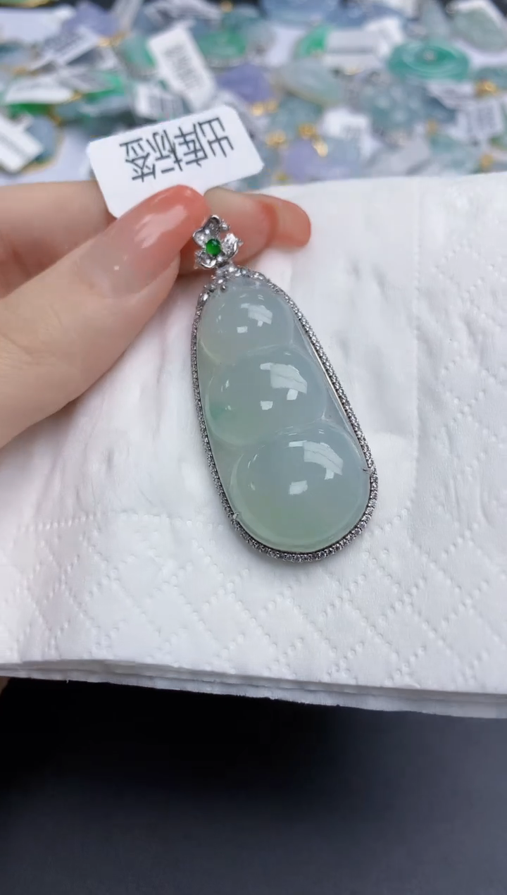 【闪购商品】翡翠颈饰18K金镶嵌天然缅甸翡翠A货