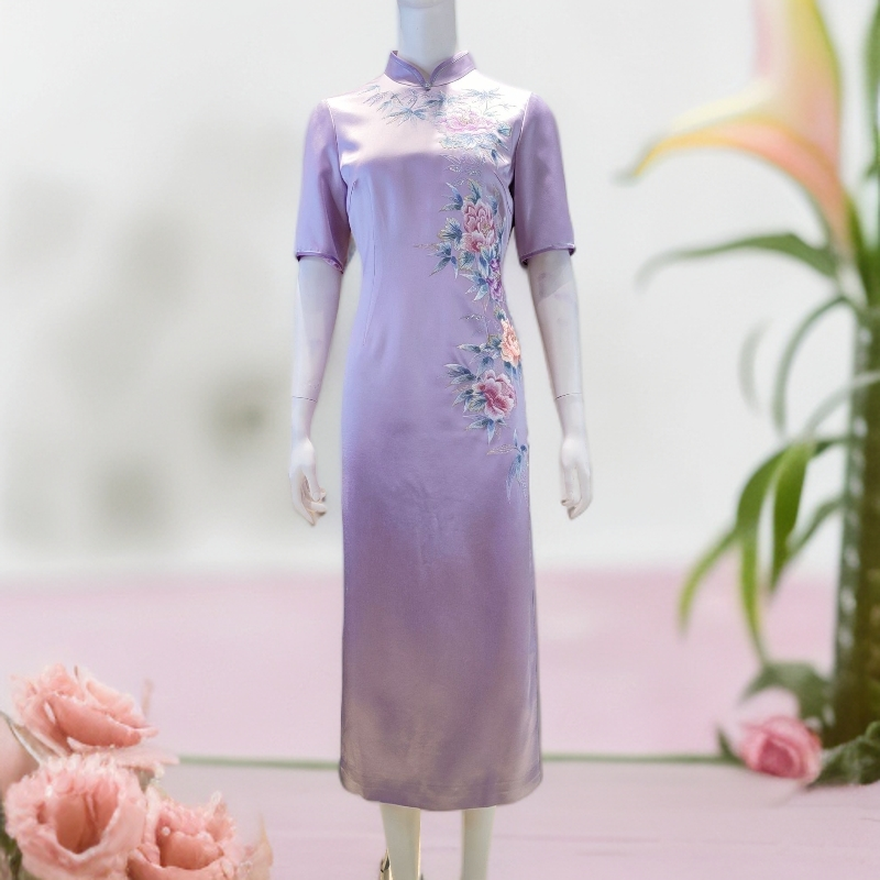 朱紫瑜170383浅紫色婚礼中国风旗袍气质优雅修身显瘦中长款刺绣