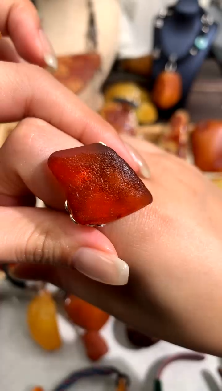 【闪购商品】蜜蜡裸石未镶嵌似玉