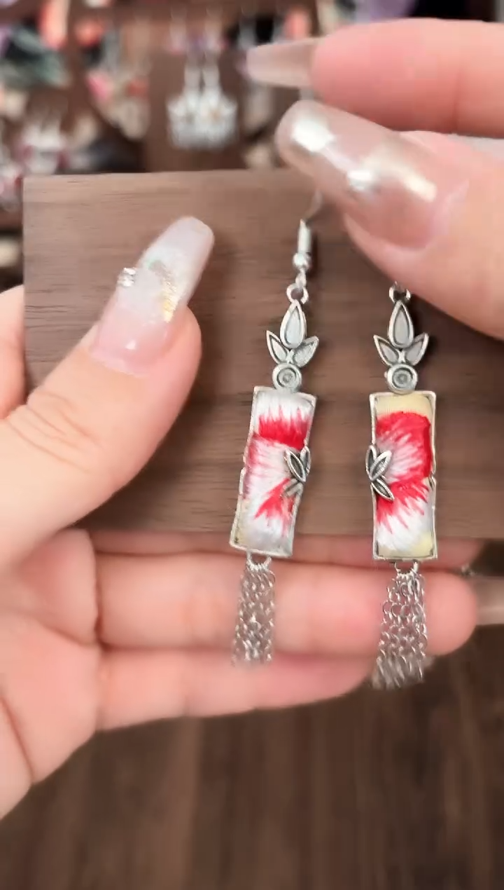 织绣非遗艺枝独秀老绣饰品201