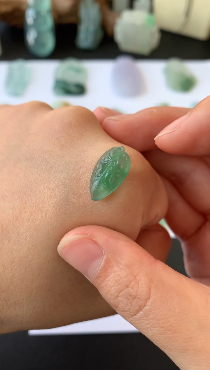 【闪购商品】定制翡翠未镶嵌翡翠