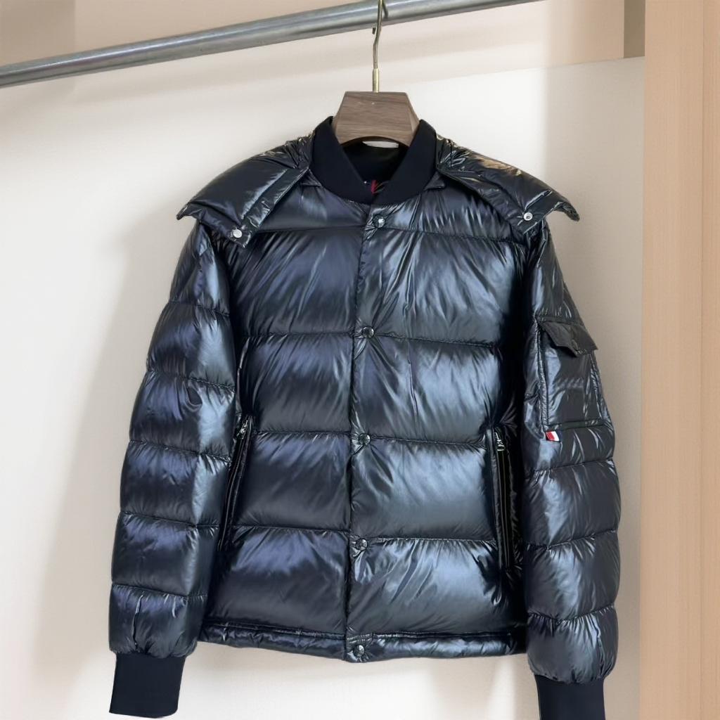 常规款免烫处理保暖短款羽绒服修身男士男装时尚黑色