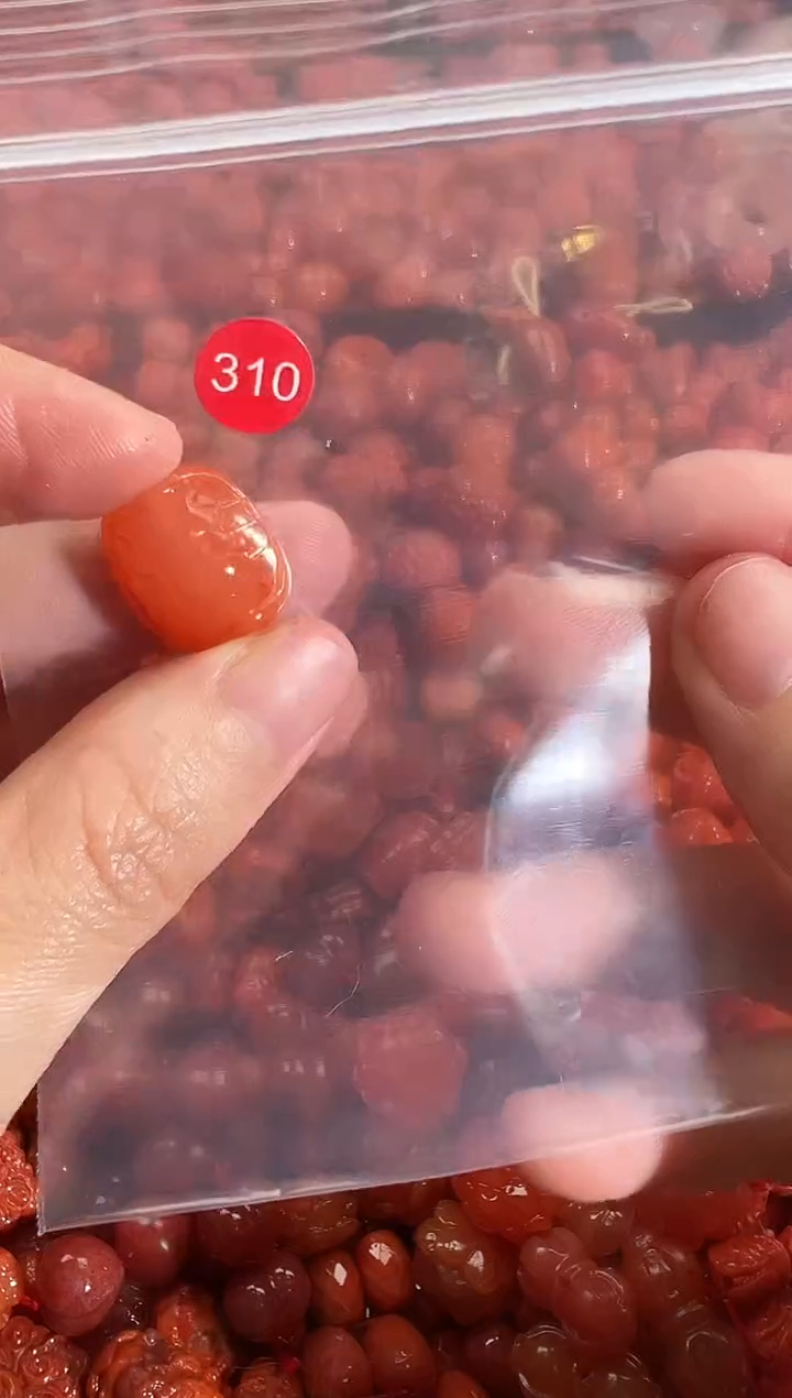 颈饰未镶嵌南红玛瑙1