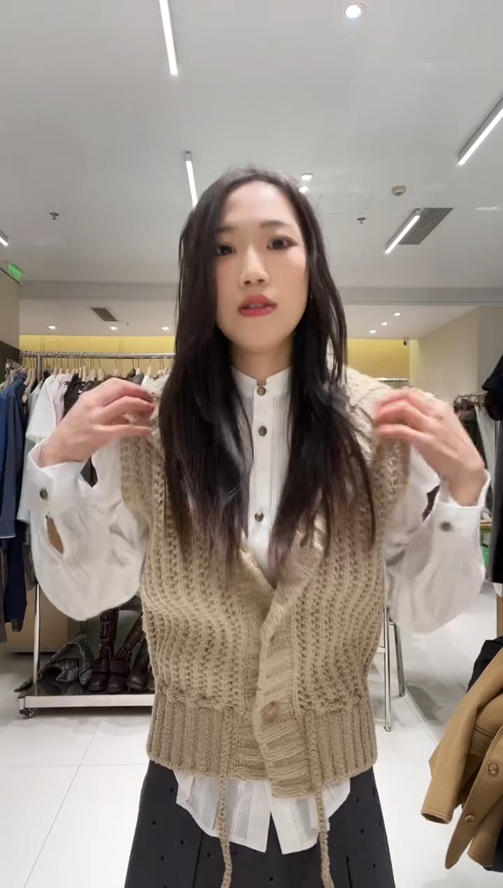 VERSO羊毛围巾连帽背心F