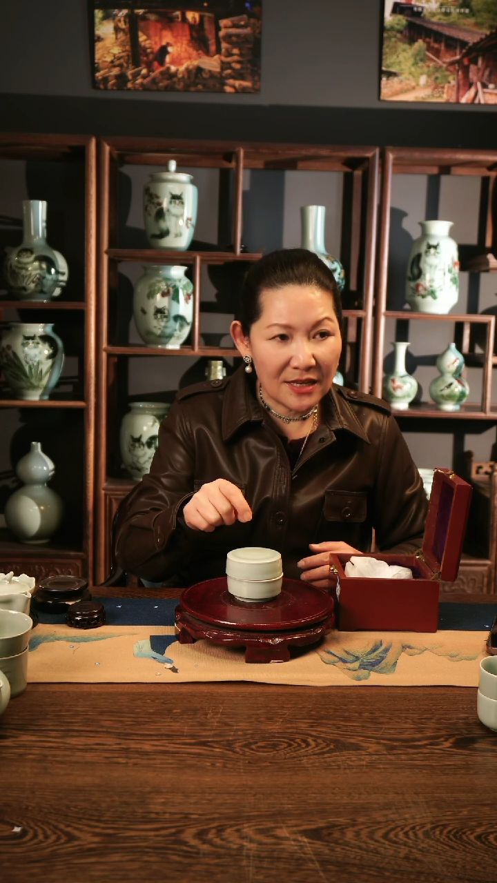 【闪购商品】纯手工 粉青 小粉盒B