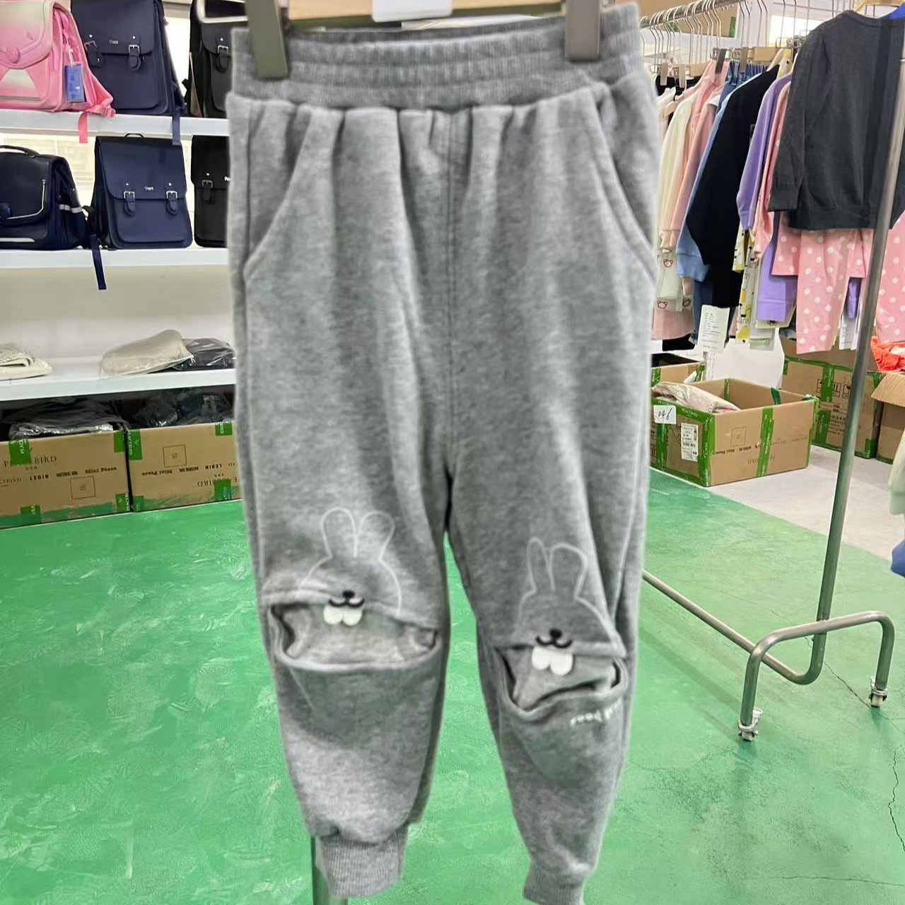 儿童可爱灰色休闲裤637