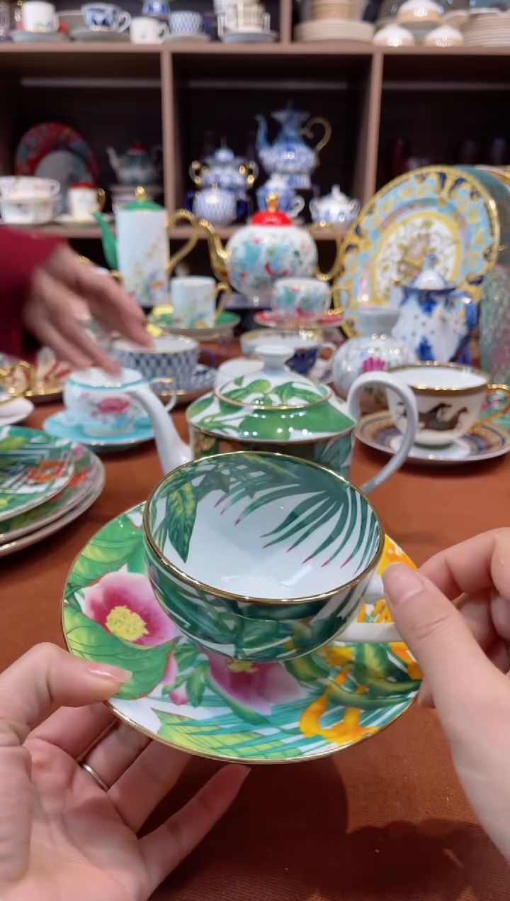 【闪购商品】瓷片雨林杯碟······