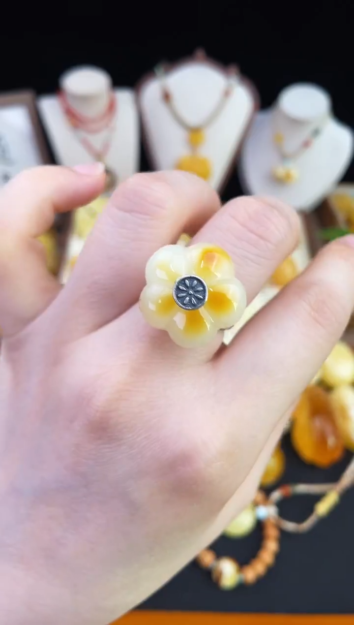 琥珀未镶嵌珠宝奇石柒月