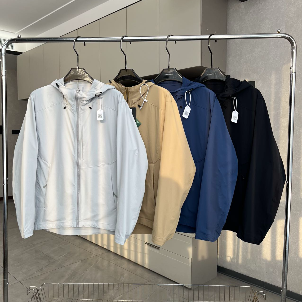 【男款软壳衣】2025男士户外运动轻薄通气高弹夹克防风防水91260