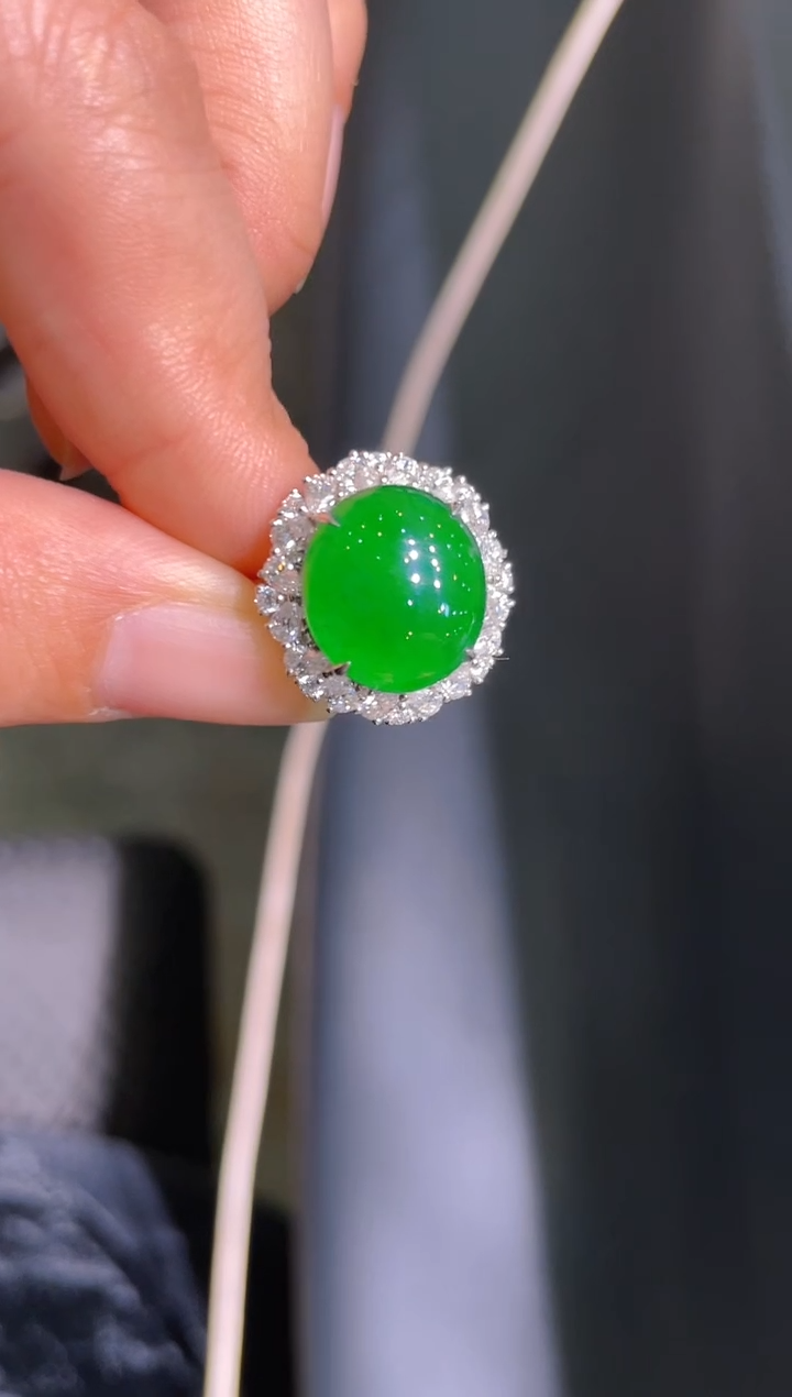 【闪购商品】翡翠吊坠(不含链)18K金镶嵌A30