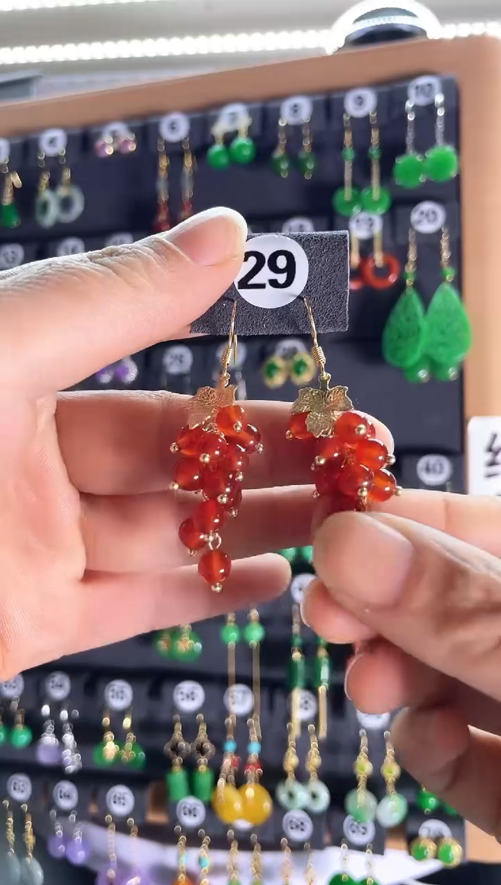 【闪购商品】翡翠耳饰银S925镶嵌29....