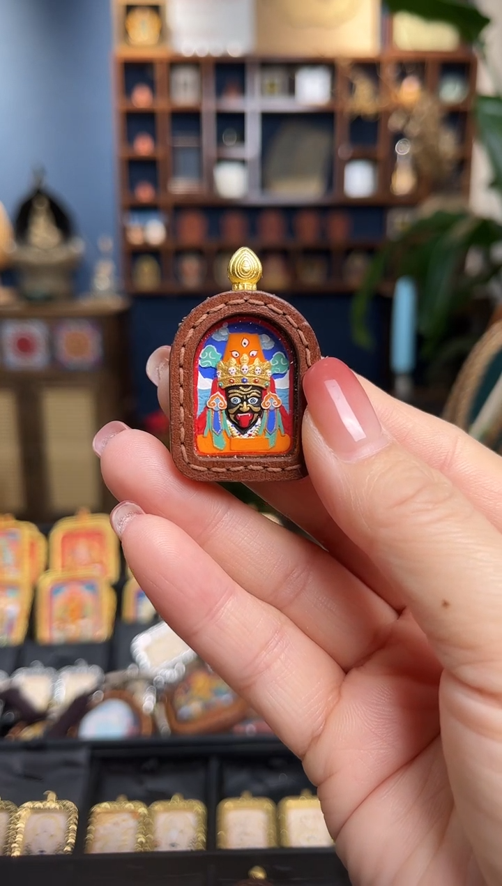 吊坠门形皮壳扎基拉姆