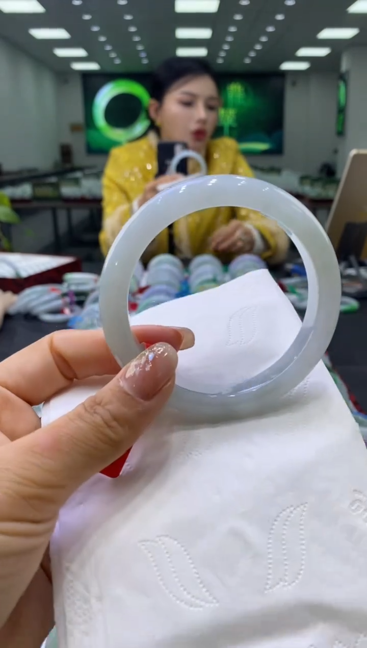 未镶嵌手镯翡翠00005312