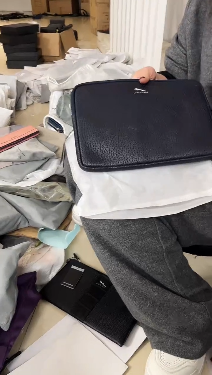 头层牛皮754品牌男包清货中（不要卡单，理性消费）