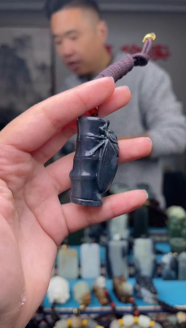 未镶嵌和田玉挂件1