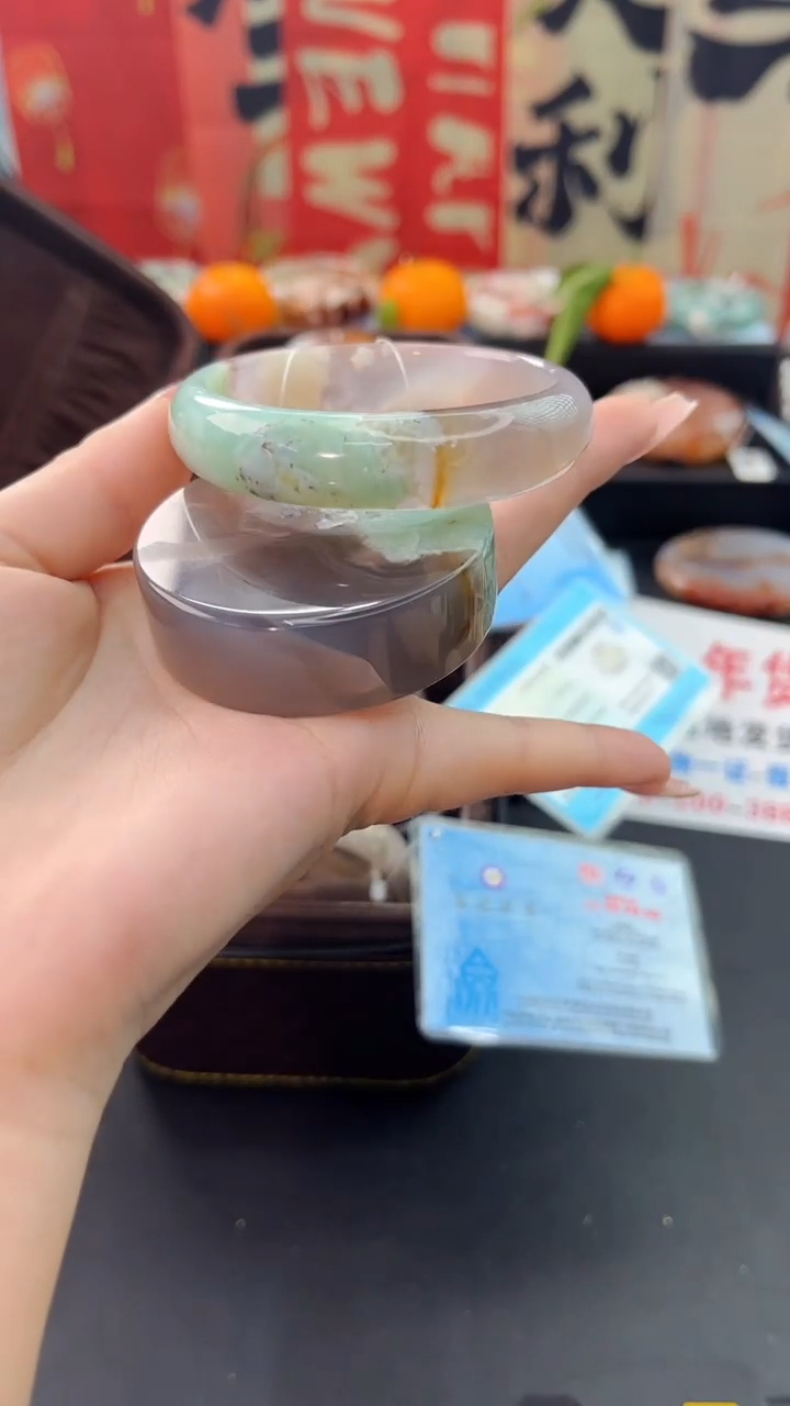 【闪购商品】石英质玉手镯未镶嵌赠送镯心（55圈口）