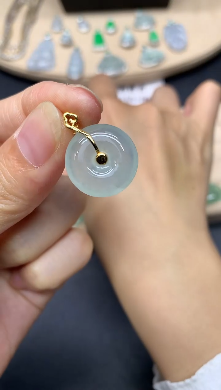 翡翠18K金镶嵌吊坠(不含链)平安扣【无服务费】