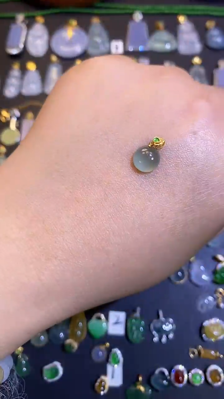 翡翠18K金镶嵌吊坠(不含链)1