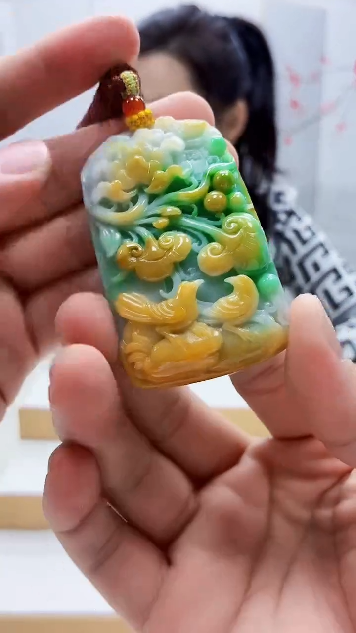 未镶嵌定制翡翠5160bb-毛货挂件30