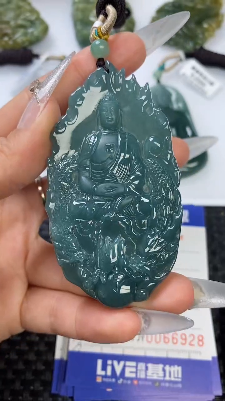 【闪购商品】翡翠颈饰未镶嵌1111111111111111