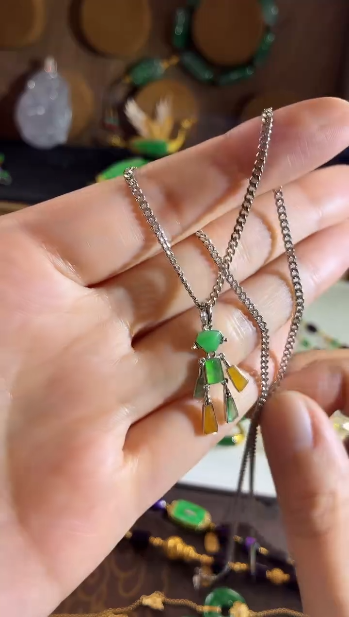 吊坠(不含链)18K金镶嵌翡翠**吊坠