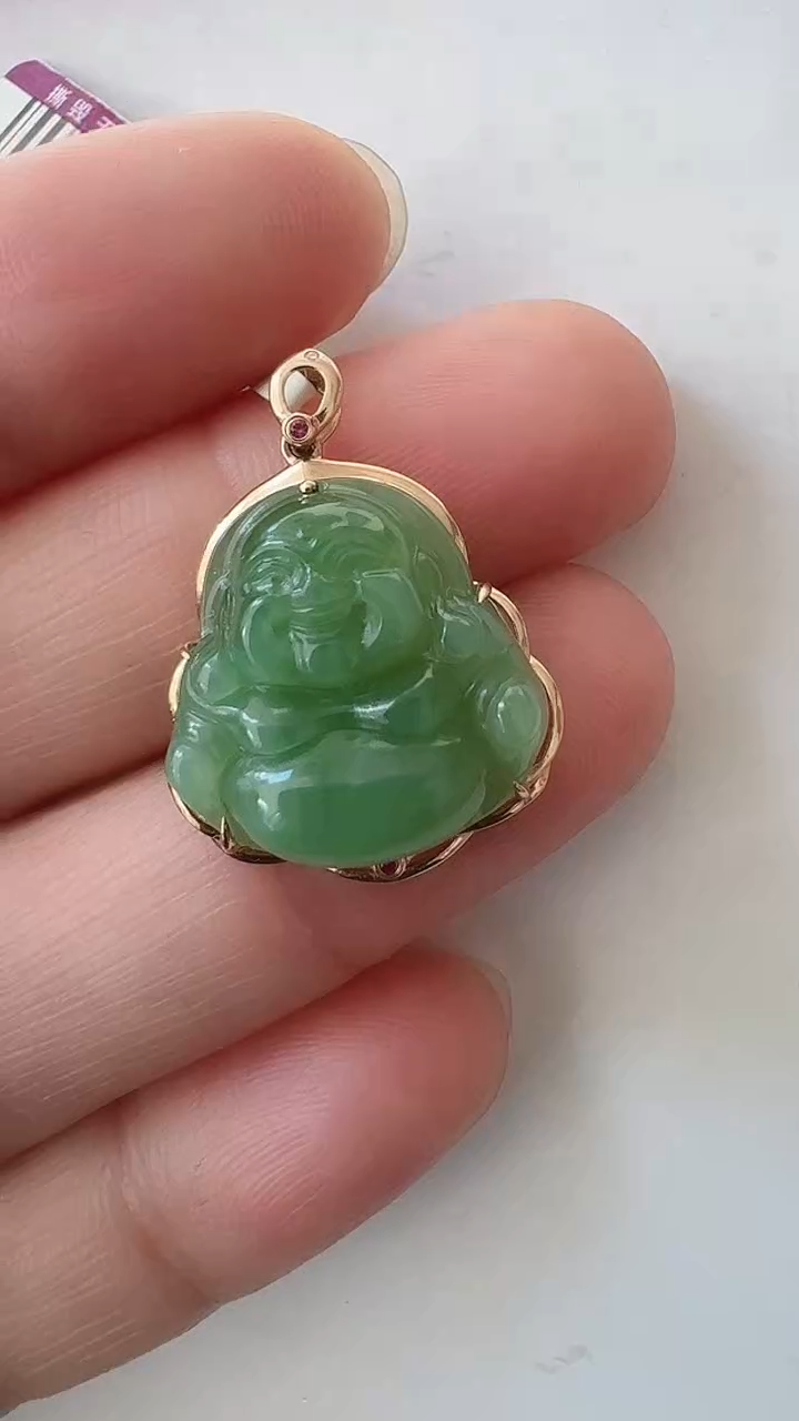 颈饰18K金镶嵌和田玉荣倩