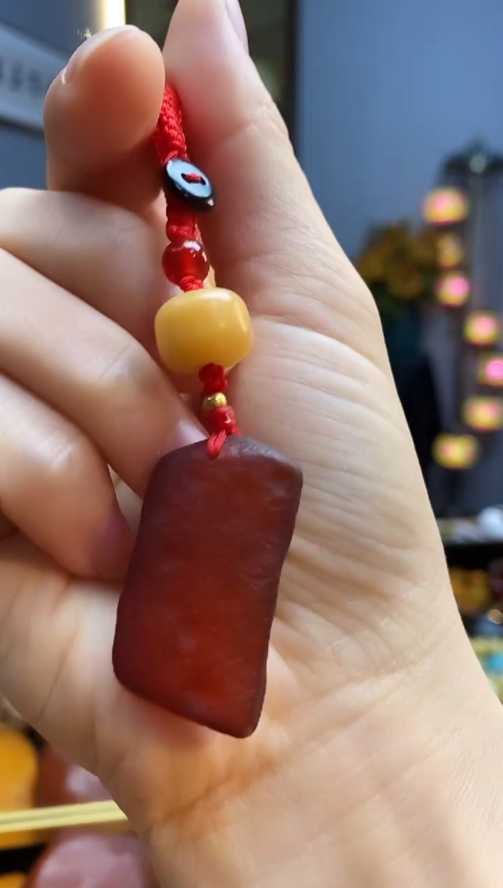 琥珀颈饰未镶嵌挂件